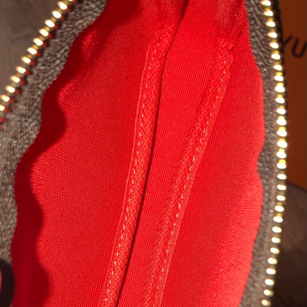 🦁❤️Louis Vuitton Mini Pochette Lion❤️🦁 - Picture 3 of 9